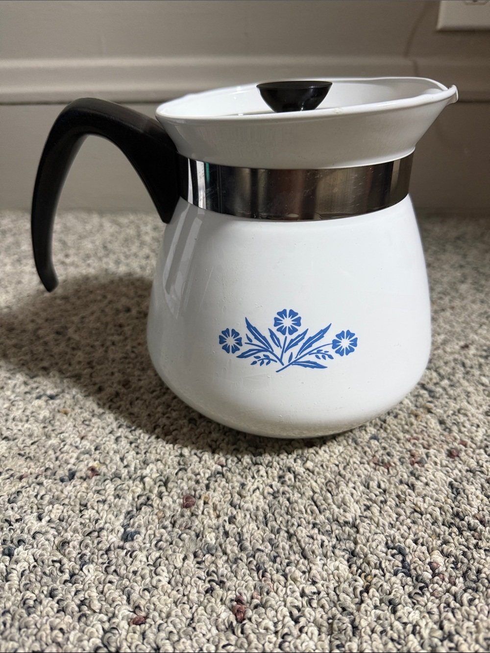 Vintage 1960’s Corning Ware 8-Cup/2 Quart Teapot Model P105 Starburst Cornflower